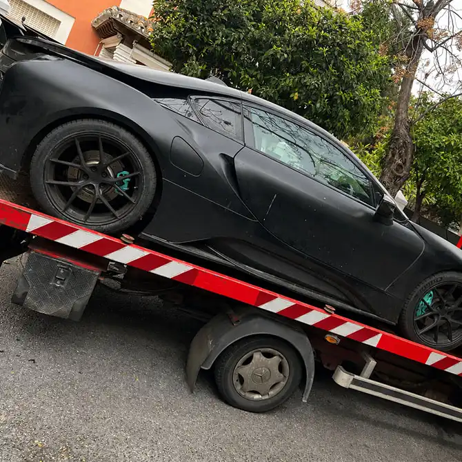 servicio de grua realizado un festivo en malaga